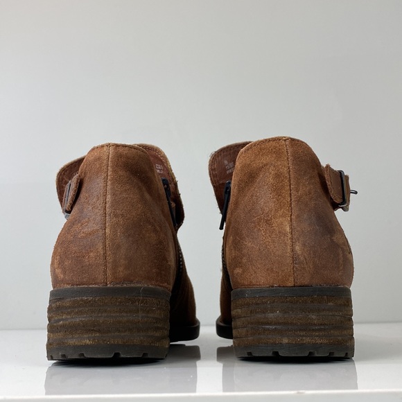 Born Kristina Rust/Brown Booties Size 8 - Picture 6 of 15